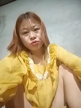 Aurora Luna online show from 03.23.26