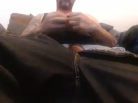 Snapshot of MrDontRush chatting on 06.04.26 MrDontRush online show from 06.04.26
