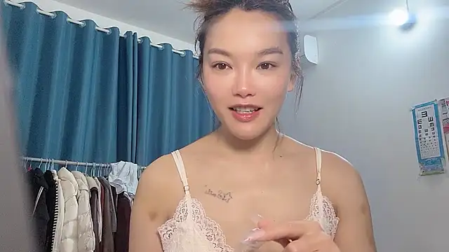 Snapshot of leilei998 chatting on 04.04.26 leilei998 online show from 04.04.26