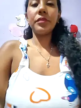 Snapshot of emily_fox01 chatting on 06.02.26 emily fox01 online show from 06.02.26