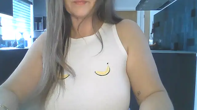 Snapshot of Goddess-GraceX chatting on 05.26.26 Goddess-GraceX online show from 05.26.26