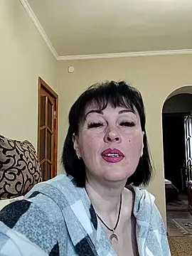 HelgaDennis online show from 04.20.26
