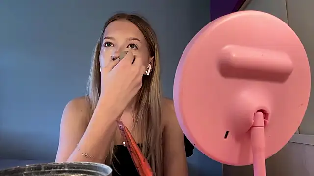 EliFlame online show from 03.25.26