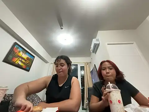 Snapshot of misscutee chatting on 04.28.26 misscutee online show from 04.28.26