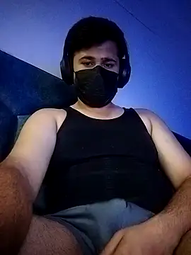 Snapshot of Small_dick_069 chatting on 04.30.26 Small dick 069 online show from 04.30.26