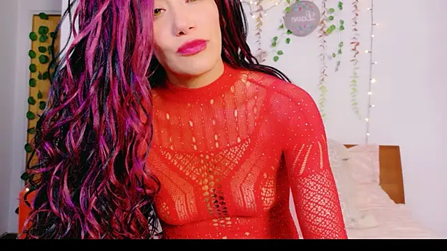Snapshot of Ajua__Uva chatting on 05.10.26 Ajua Uva online show from 05.10.26