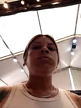 Snapshot of alanna6950 chatting on 04.23.26 alanna6950 online show from 04.23.26