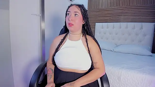 Snapshot of lalabunny_ chatting on 03.24.26 lalabunny online show from 03.24.26