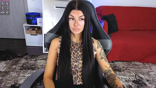Snapshot of AnacondaOnn chatting on 06.11.26 AnacondaOnn online show from 06.11.26