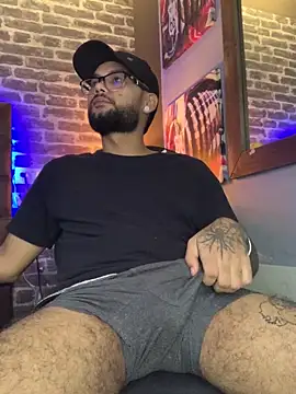 KyleJoss30 online show from 04.14.26