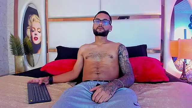 KyleJoss30 online show from 04.29.26
