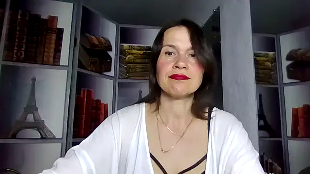 Snapshot of Selena_Moo chatting on 03.31.26 Selena Moo online show from 03.31.26