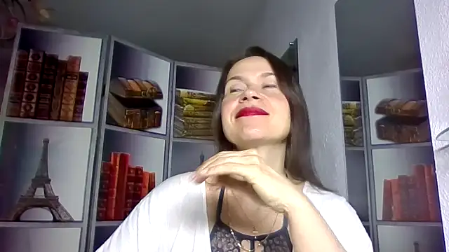 Snapshot of Selena_Moo chatting on 04.03.26 Selena Moo online show from 04.03.26