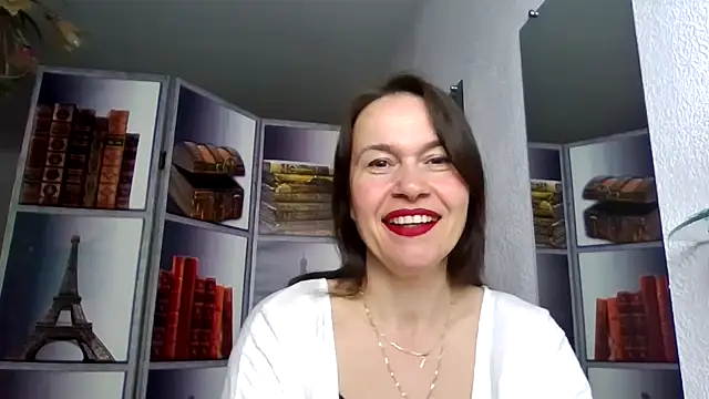 Snapshot of Selena_Moo chatting on 04.06.26 Selena Moo online show from 04.06.26