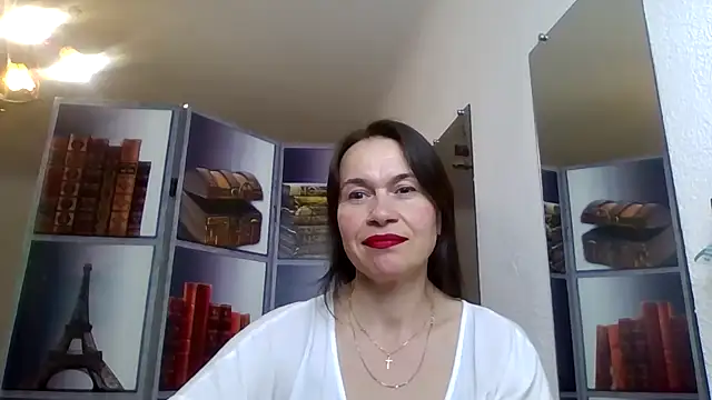 Snapshot of Selena_Moo chatting on 04.24.26 Selena Moo online show from 04.24.26