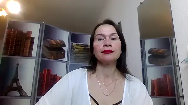 Snapshot of Selena_Moo chatting on 04.25.26 Selena Moo online show from 04.25.26
