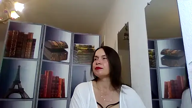 Snapshot of Selena_Moo chatting on 05.06.26 Selena Moo online show from 05.06.26