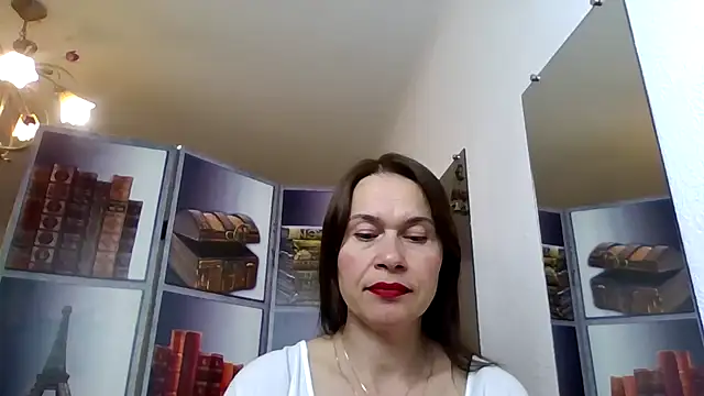 Snapshot of Selena_Moo chatting on 05.08.26 Selena Moo online show from 05.08.26