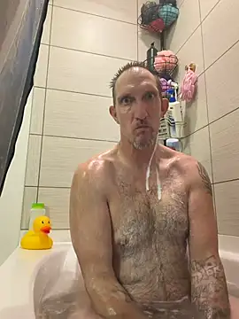 Snapshot of bilateralBKamputee chatting on 03.20.26 bilateralBKamputee online show from 03.20.26