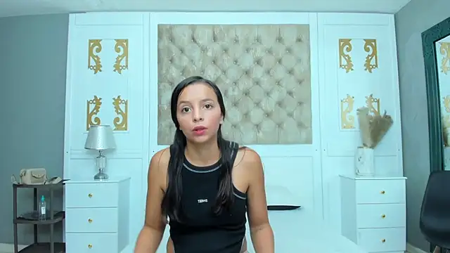 Snapshot of NicolleJane chatting on 03.23.26 NicolleJane online show from 03.23.26
