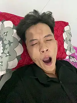 Snapshot of Nguyencuong1999 chatting on 04.12.26 Nguyencuong1999 online show from 04.12.26