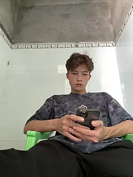 Snapshot of Nguyencuong1999 chatting on 05.11.26 Nguyencuong1999 online show from 05.11.26