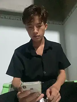 Snapshot of Nguyencuong1999 chatting on 05.14.26 Nguyencuong1999 online show from 05.14.26