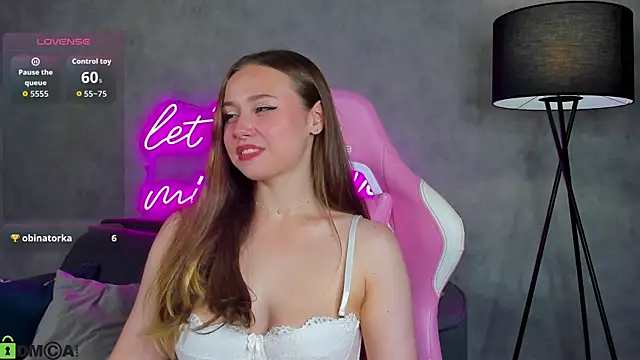 Snapshot of Vanessa_Williamsonn chatting on 07.15.26 Vanessa Williamsonn online show from 07.15.26
