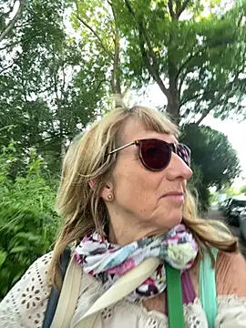 Snapshot of MatureKim chatting on 05.30.26 MatureKim online show from 05.30.26