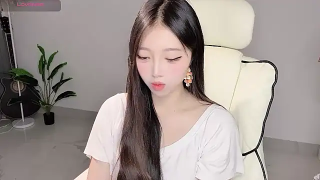 Yukiy8877 online show from 04.21.26