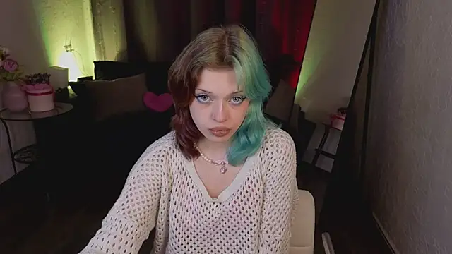 Snapshot of Clown_Princess chatting on 04.11.26 Clown Princess online show from 04.11.26