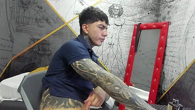 Snapshot of Gury_tattoo chatting on 04.24.26 Gury tattoo online show from 04.24.26
