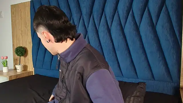 Snapshot of lio____ chatting on 04.06.26 lio online show from 04.06.26