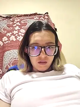 Snapshot of Greta_silber26 chatting on 03.26.26 Greta silber26 online show from 03.26.26