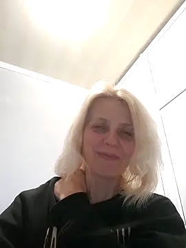 MiaLove183 online show from 04.02.26