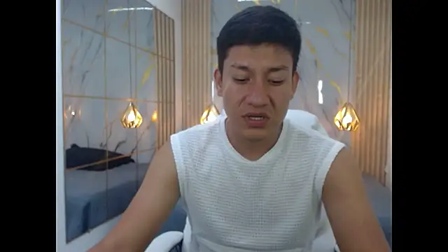 Snapshot of DominantBoy4 chatting on 04.17.26 DominantBoy4 online show from 04.17.26