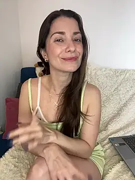 Snapshot of natashakinski chatting on 04.10.26 natashakinski online show from 04.10.26