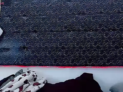 Snapshot of Salome_bichtxx chatting on 04.18.26 Salome bichtxx online show from 04.18.26