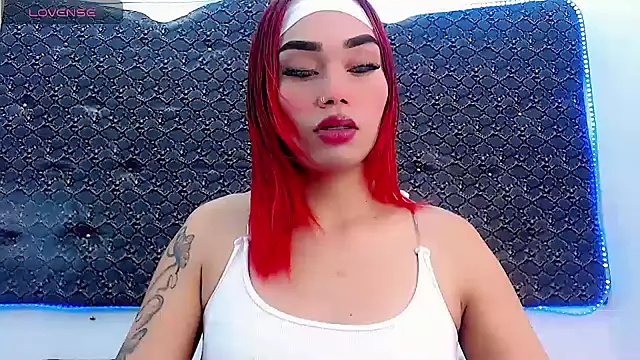 Snapshot of Salome_bichtxx chatting on 04.21.26 Salome bichtxx online show from 04.21.26