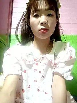 AmyLinee01 online show from 05.09.26