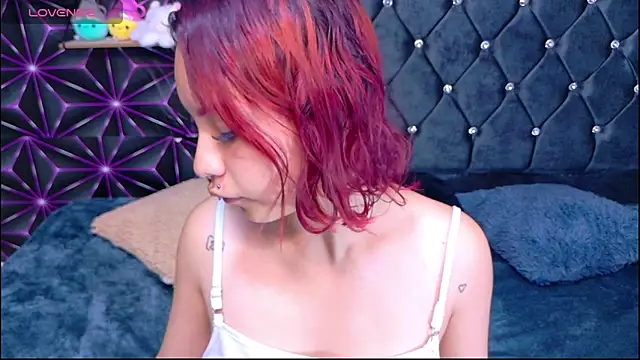 Snapshot of Megam_white chatting on 04.18.26 Megam white online show from 04.18.26