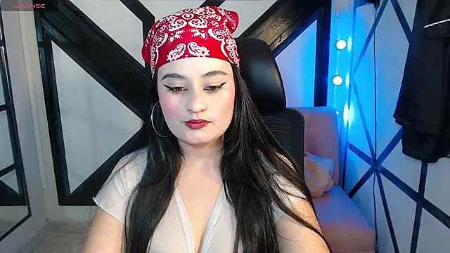 Snapshot of gabriela_tm1 chatting on 06.26.26 gabriela tm1 online show from 06.26.26