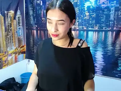 Itze Mua online show from 03.22.26