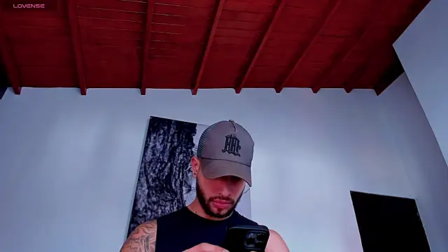 Snapshot of Santos_ramirez1 chatting on 03.31.26 Santos ramirez1 online show from 03.31.26