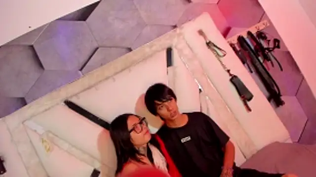NickAndTylor online show from 04.26.26