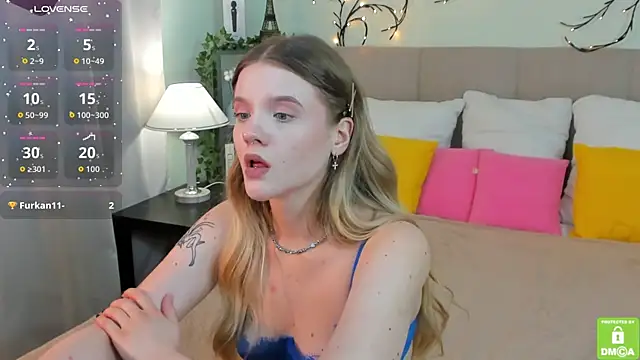 Snapshot of Emma_peach chatting on 07.14.26 Emma peach online show from 07.14.26
