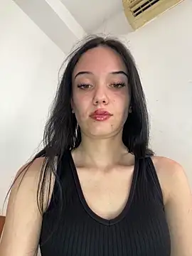 Snapshot of icedrosemarye chatting on 06.17.26 icedrosemarye online show from 06.17.26