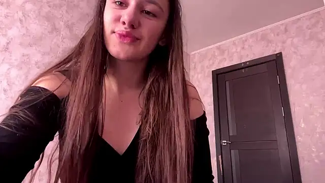 Snapshot of SO_Sofi chatting on 04.14.26 SO Sofi online show from 04.14.26
