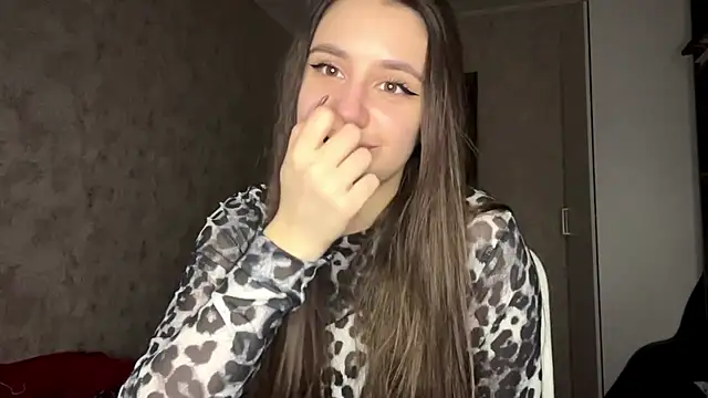Snapshot of SO_Sofi chatting on 04.29.26 SO Sofi online show from 04.29.26