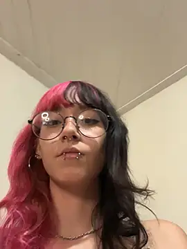 Moon  online show from 04.15.26